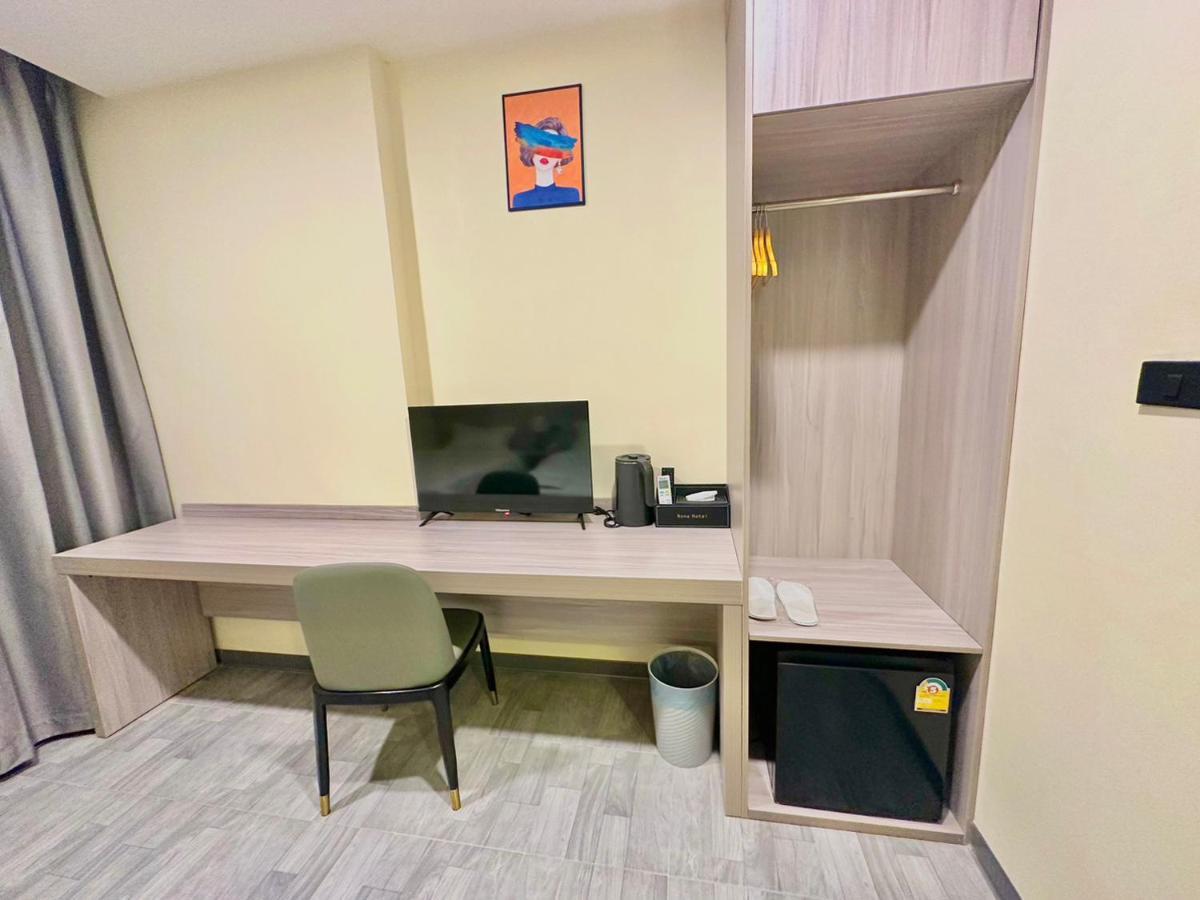 Nona Hotel, Bangkok Makkasan Екстериор снимка